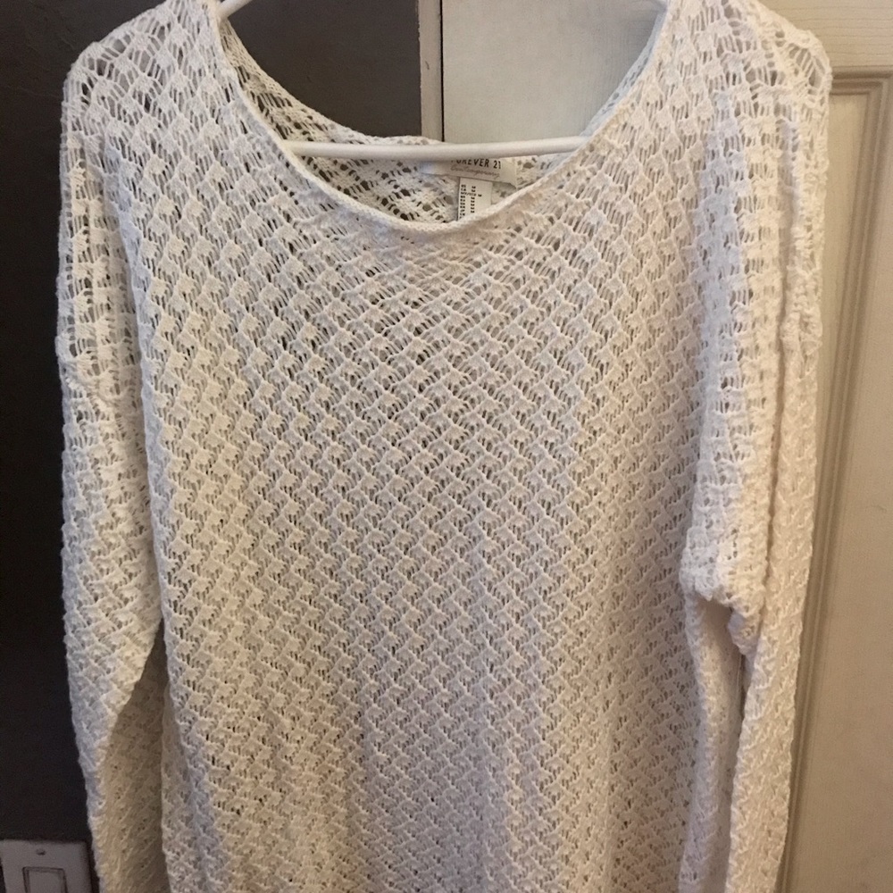 Y2K Women’s Forever 21 pullover knit sweater.